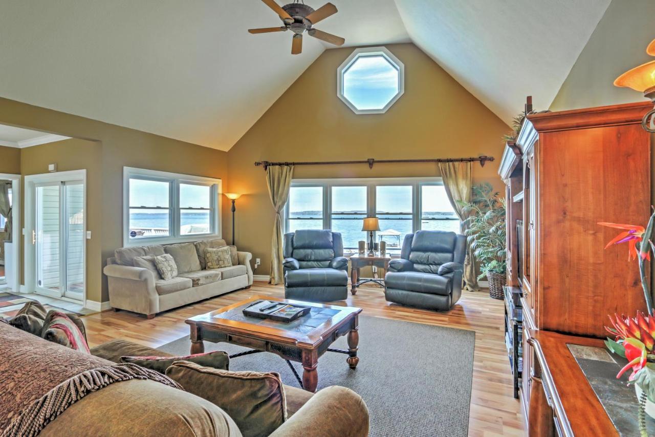 Waterfront Seneca Lake House Fire Pit And Boat Dock Geneva Dış mekan fotoğraf